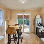 Maison, Piscine, Calme, Grand Jardin,