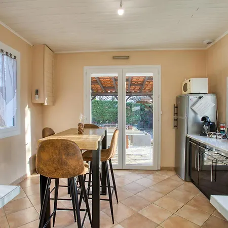 Maison, Piscine, Calme, Grand Jardin,