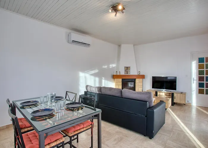 Maison, Piscine, Calme, Grand Jardin, 度假居 Carlux